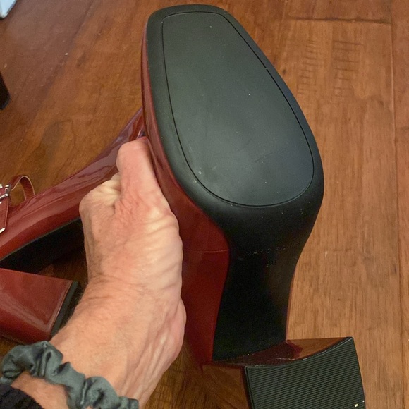 Marc Fisher Patent Merlot/Burgundy Charin Mary Jane Pumps 9 NEW - Picture 9 of 10